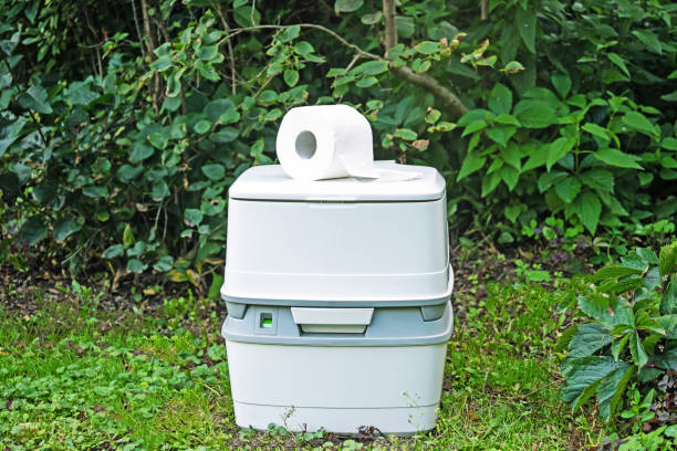 Best Portable restroom trailer rental  in Russellville, AR
