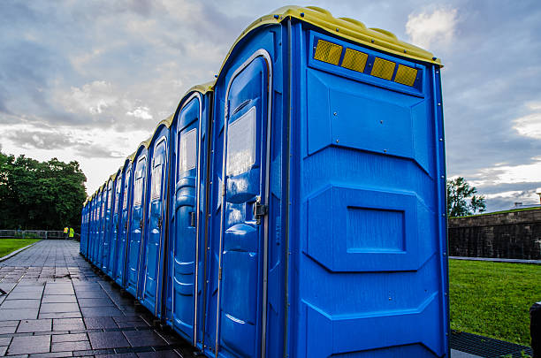 Best Portable toilet rental cost  in Russellville, AR